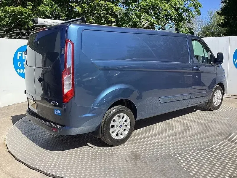 Used Ford Transit Custom Limited 130 HP (95 kW) 2020 Blue Van