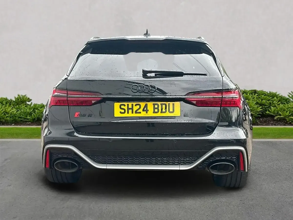 Second-hand Audi RS6 Performance 630 CP (463 kW) 2024 Negru Break