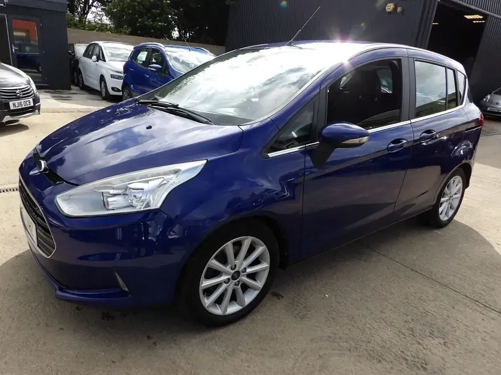 Used Ford B-MAX Titanium 95 HP (69 kW) 2018 Blue MPV