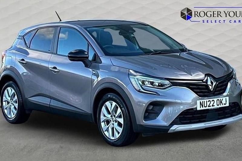 Used Renault Captur Iconic 140 HP (102 kW) 2022 Grey SUV