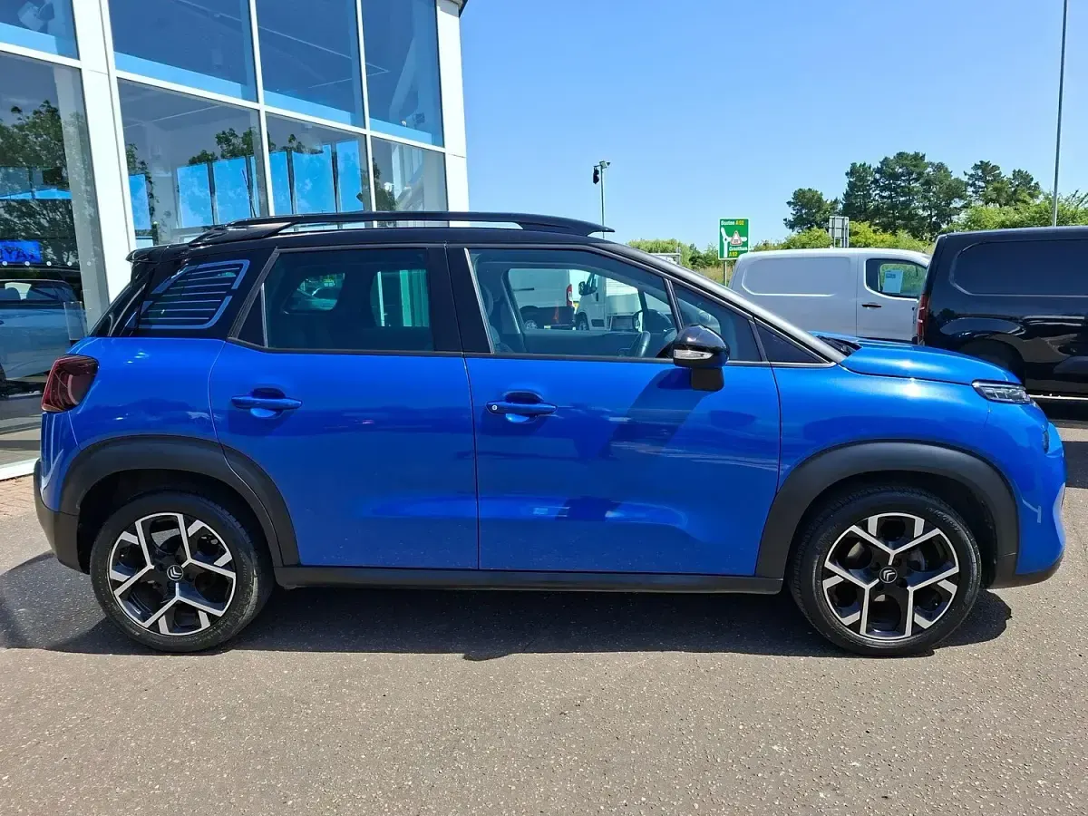 Used Citroën C3 Aircross Shine 110 HP (80 kW) 2022 Blue SUV