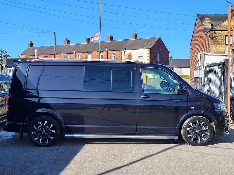 Second-hand VW Transporter Sportline 180 CP (132 kW) 2013 Negru Van