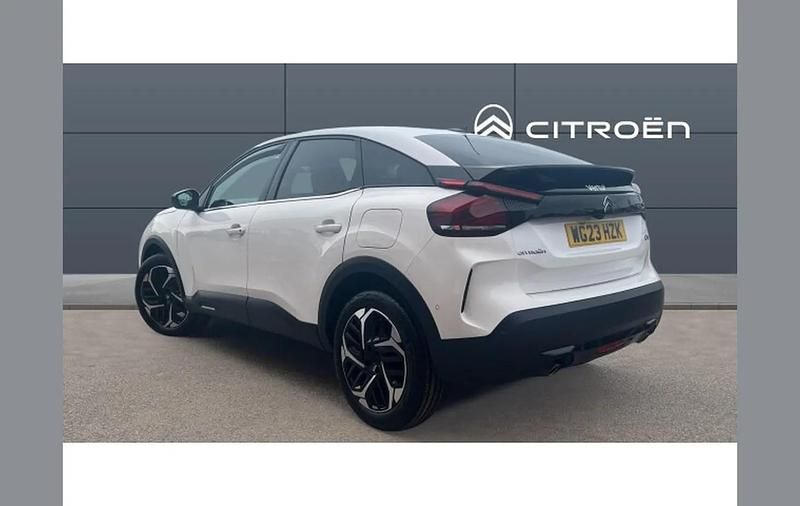 Used Citroën C4 PureTech 131 HP (96 kW) 2023 White SUV