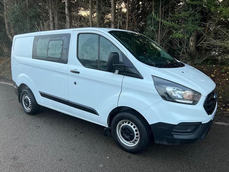 Used Ford Transit Custom 105 HP (77 kW) 2019 White Van