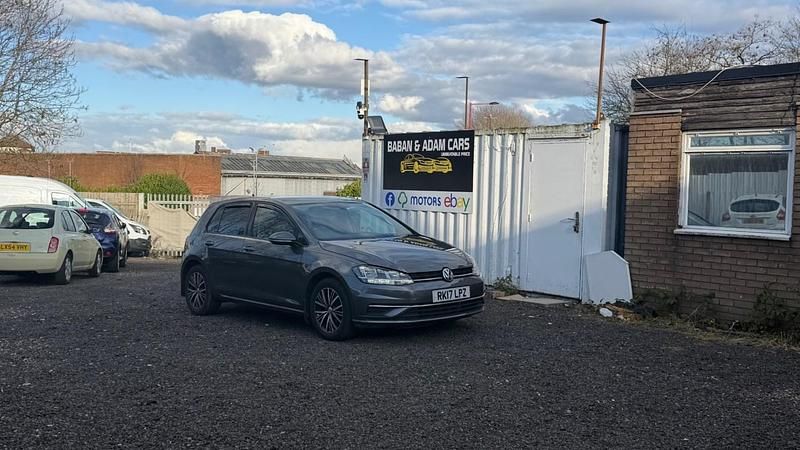 Used VW Golf VII SE 147 HP (108 kW) 2017 Grey Hatchback