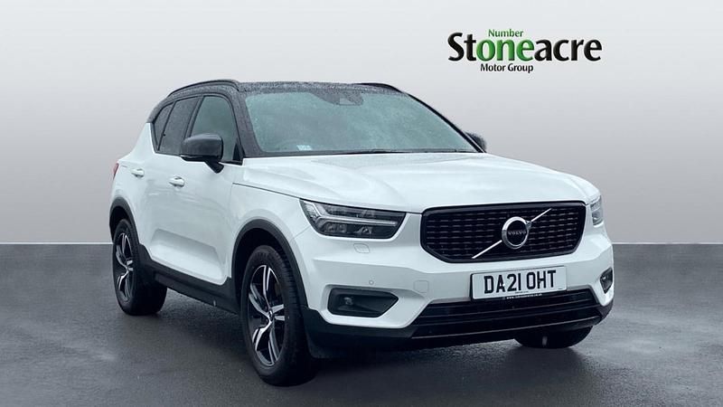 White Used 2021 Volvo XC40 R-Design SUV | £25,990 (Fair price) - Image 1/4
