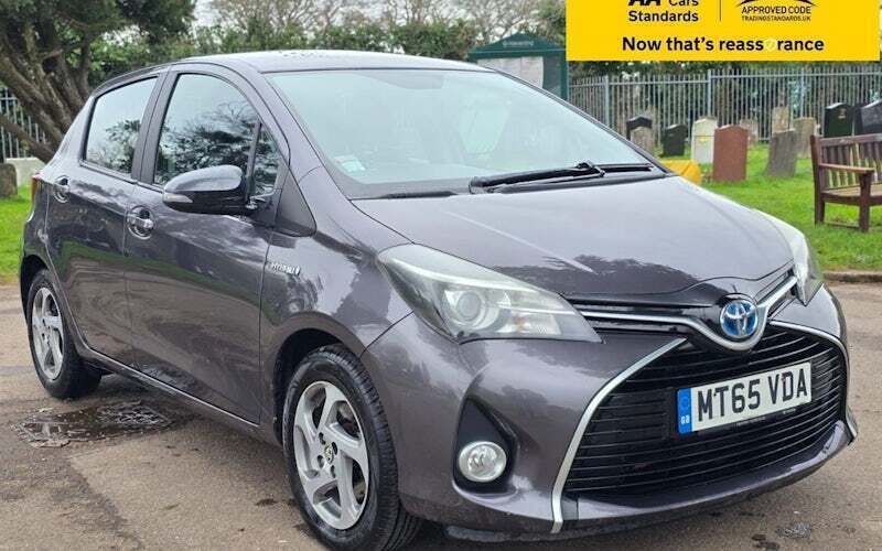 Used 2016 Toyota Yaris Hybrid Hatchback | £7,780 - Image 1/4