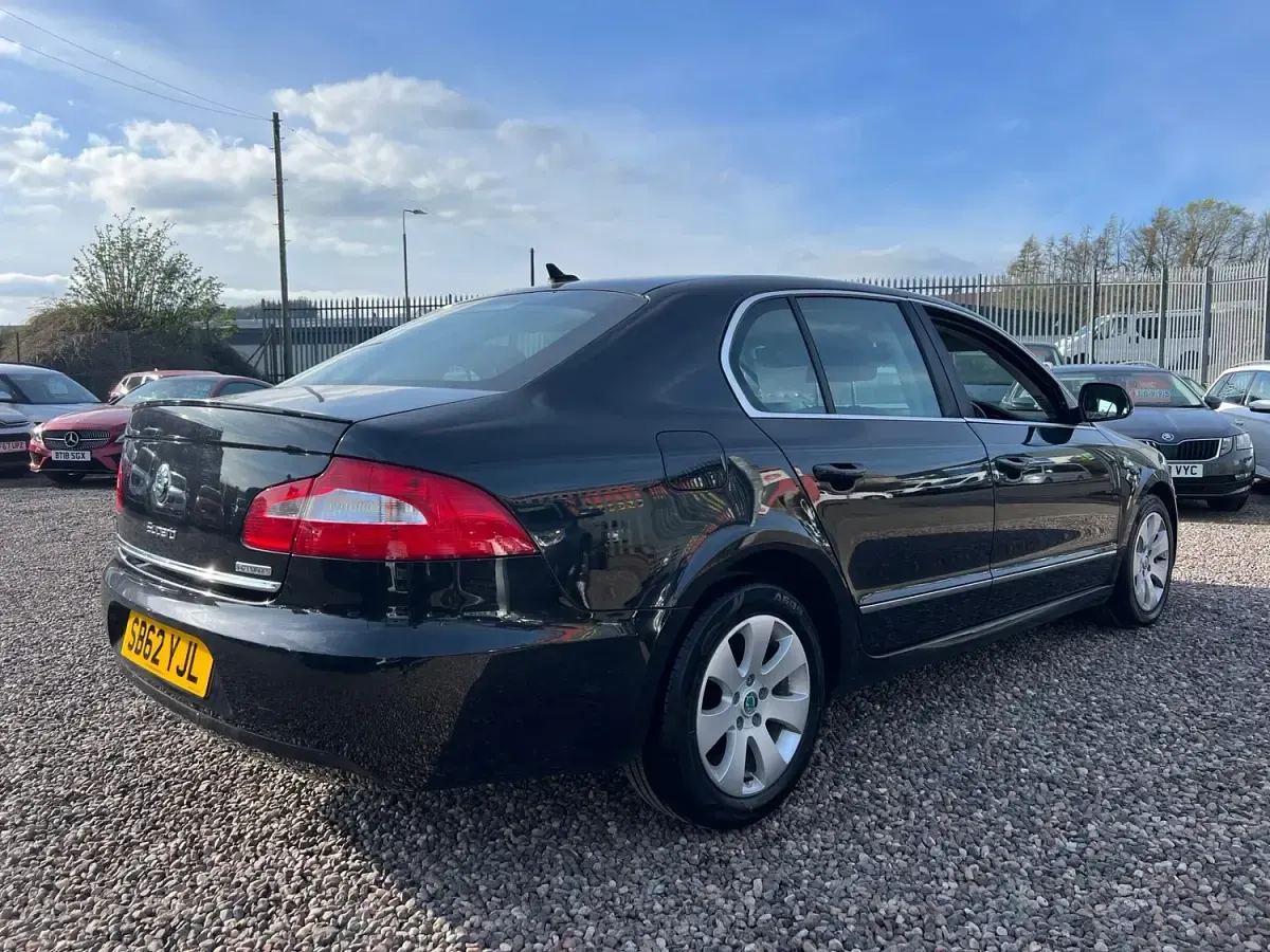 Used Skoda Superb GreenLine 105 HP (77 kW) 2013 Black Hatchback