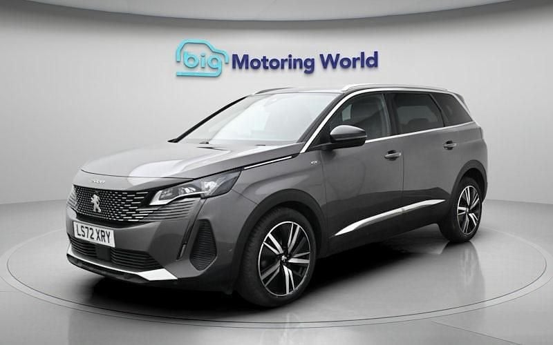 Second-hand Peugeot 5008 Premium 131 CP (96 kW) 2022 Gri SUV