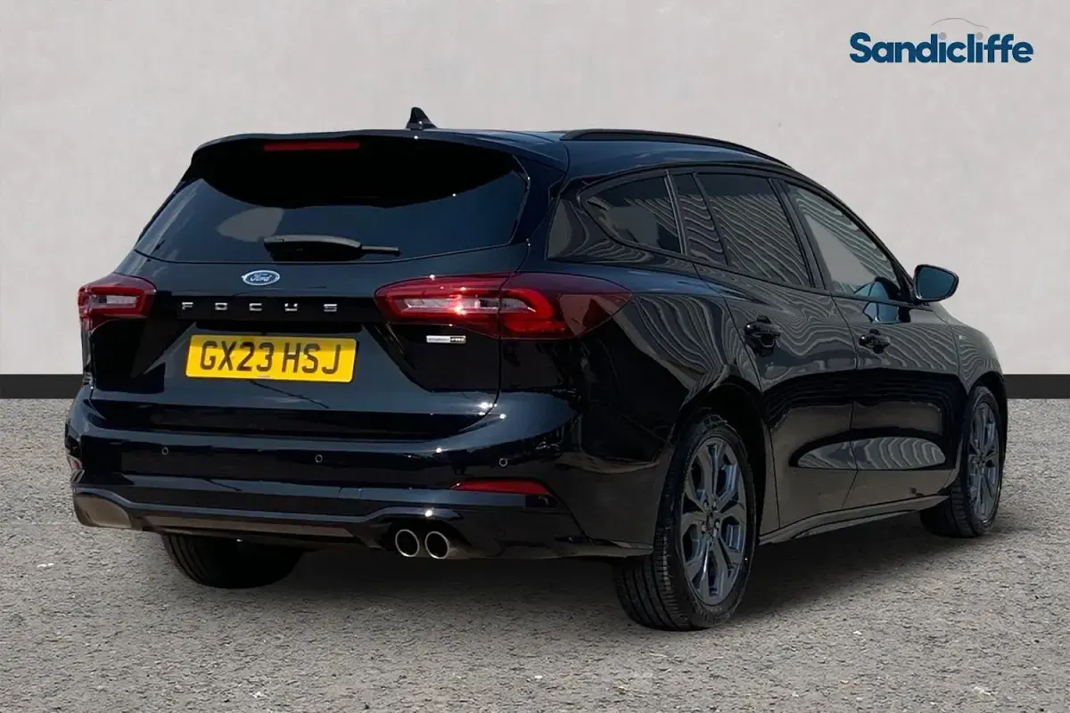 Used Ford Focus ST-Line 125 HP (91 kW) 2023 Black Estate