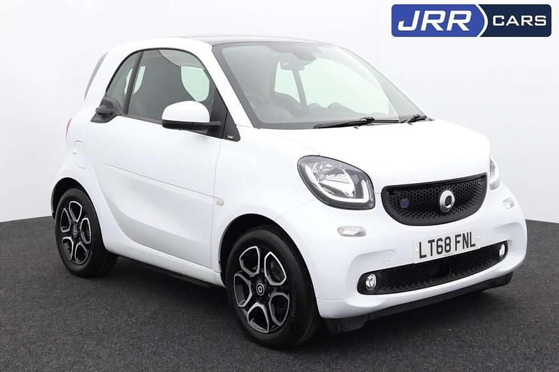 White Used 2018 Smart ForTwo Electric Drive Prime Coupe | £7,840 - Image 1/4