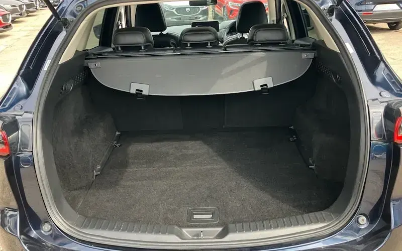 Używany Mazda CX-5 Edition 165 KM (121 kW) 2022 Niebieski SUV