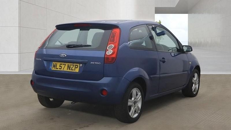 Used Ford Fiesta Zetec 2007 Blue Hatchback