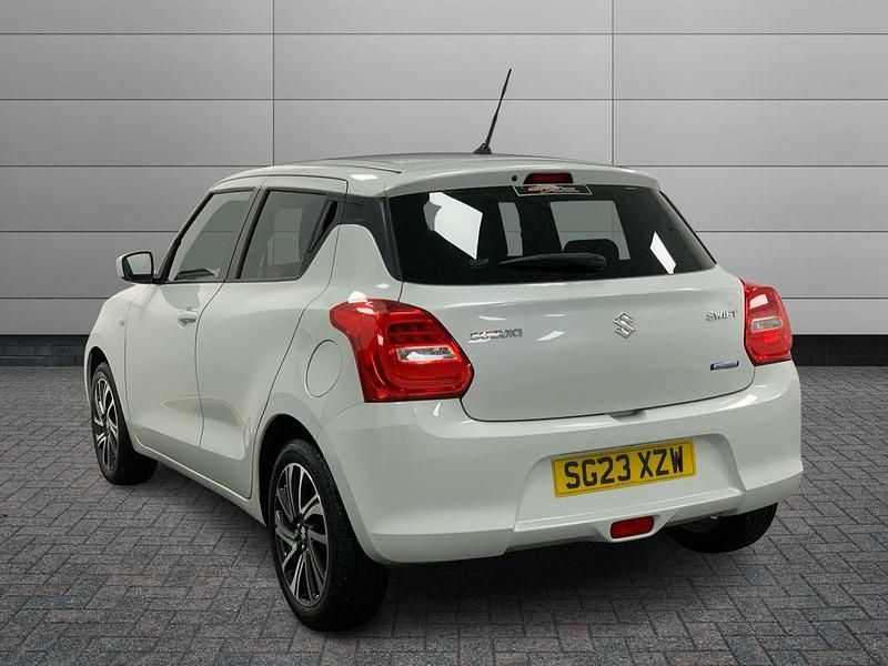 Used Suzuki Swift SZ-L 2023 White Hatchback