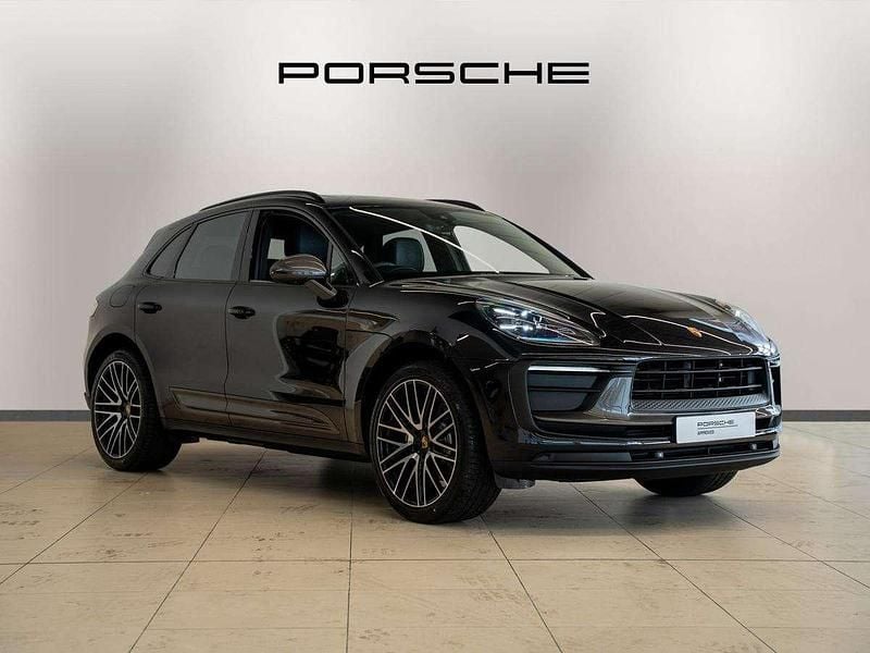 Black New 2025 Porsche Macan SUV | £74,990 (Expensive) - Image 1/4