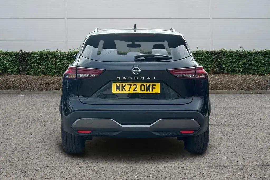 Used Nissan Qashqai N-Connecta 158 HP (116 kW) 2022 Black SUV