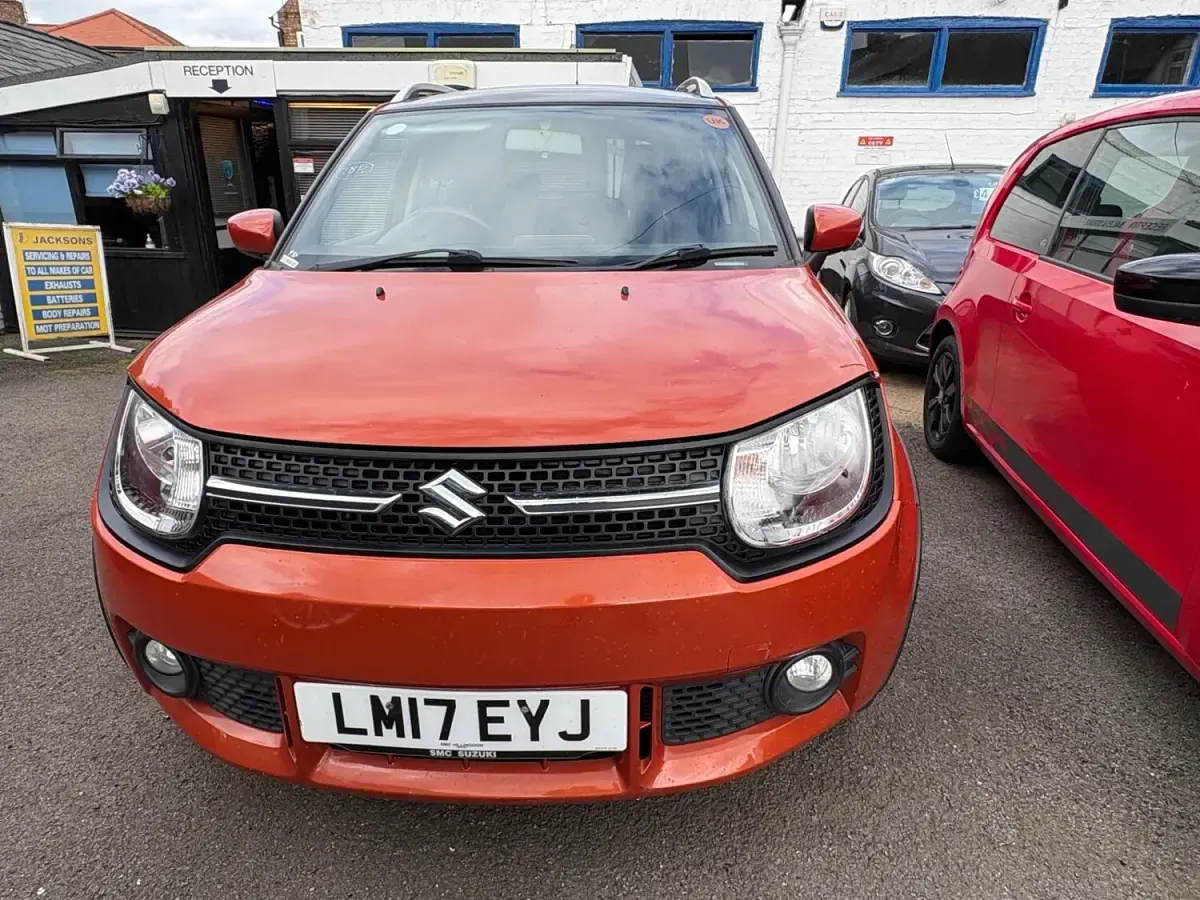 Used Suzuki Ignis SZ-T 90 HP (66 kW) 2017 Orange SUV