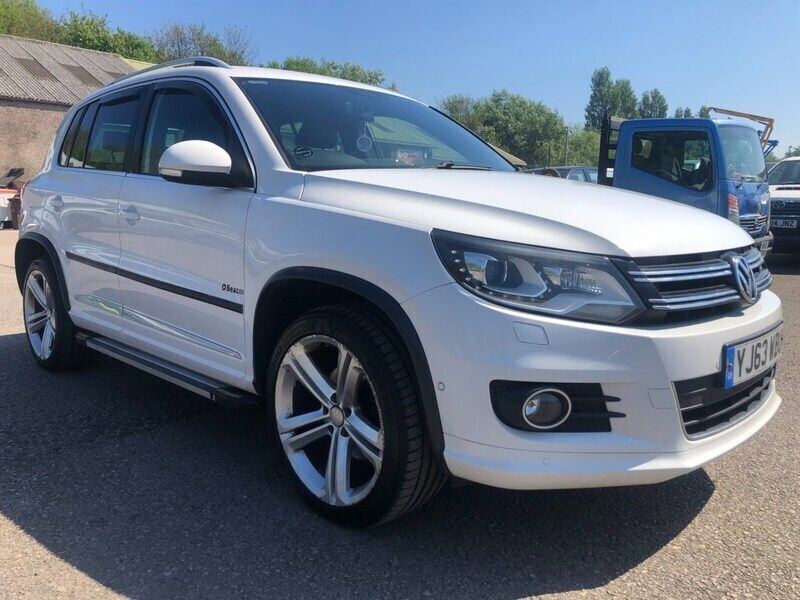 White Used 2013 VW Tiguan R-line SUV | £7,950 (Fair price) - Image 1/4