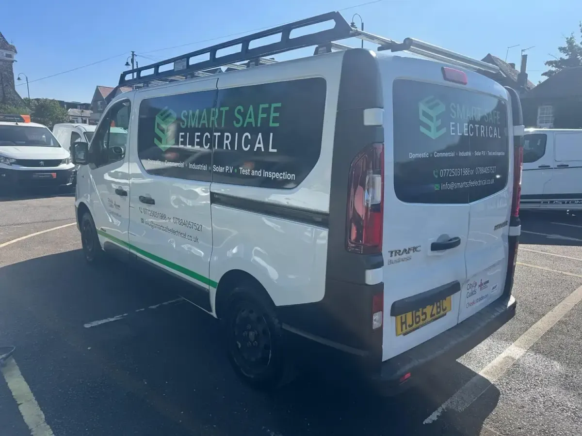 Used Renault Trafic Business 2015 White MPV