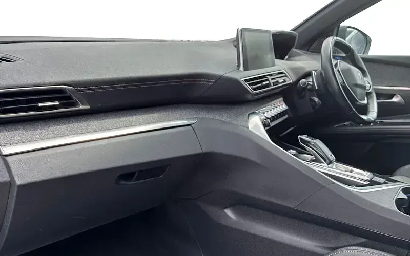 Used Peugeot 5008 Premium 131 HP (96 kW) 2019 White SUV