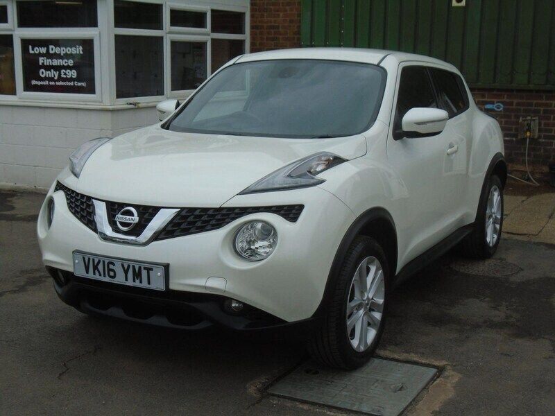 White Used 2016 Nissan Juke N-Connecta SUV | £5,990 (Fair price) - Image 1/4