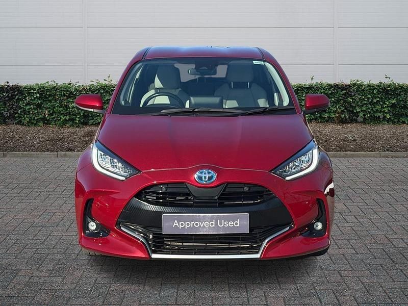 Used Toyota Yaris Hybrid 2021 Red Hatchback