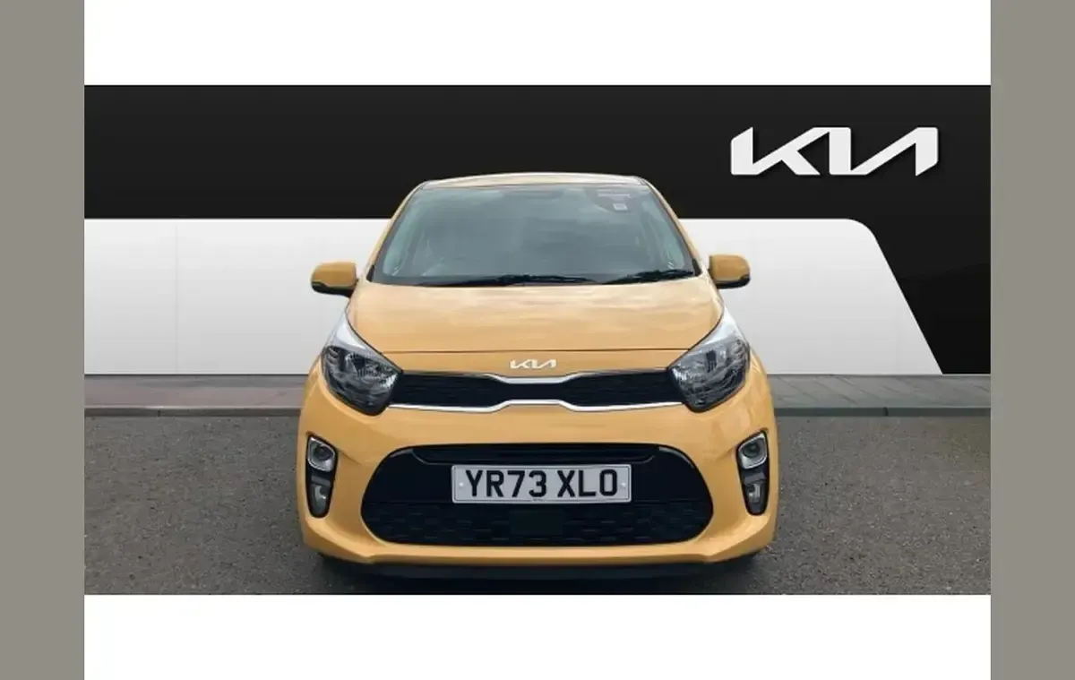 Used Kia Picanto 67 HP (49 kW) 2024 Yellow Hatchback
