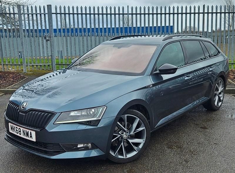 Used Skoda Superb SportlinePlus 190 HP (139 kW) 2018 Grey Estate