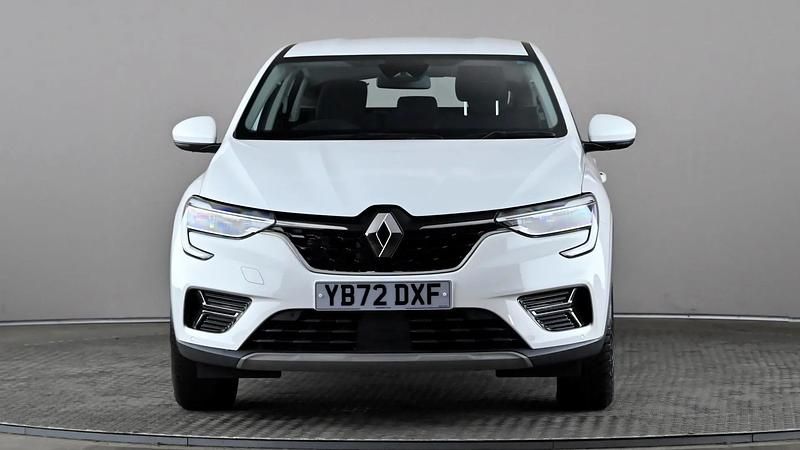 Used Renault Arkana Iconic 138 HP (101 kW) 2023 White SUV