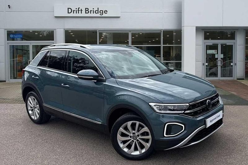 Blue Used 2024 VW T-Roc Style SUV | £25,695 (Fair price) - Image 1/4