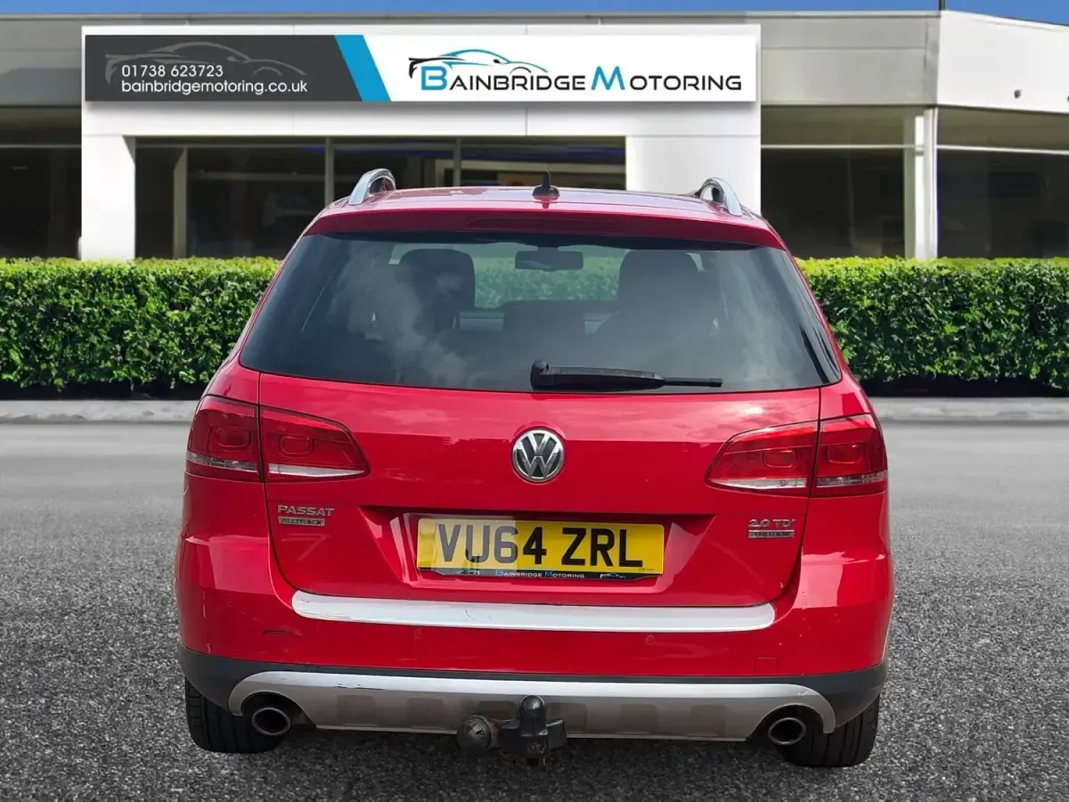 Used VW Passat 2014 Red Estate