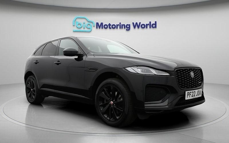 Second-hand Jaguar F-Pace R-Dynamic 204 CP (150 kW) 2022 Negru SUV