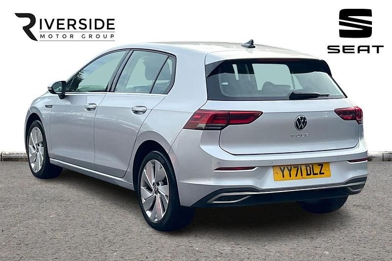 Used VW Golf VIII Style 130 HP (95 kW) 2021 Silver Hatchback