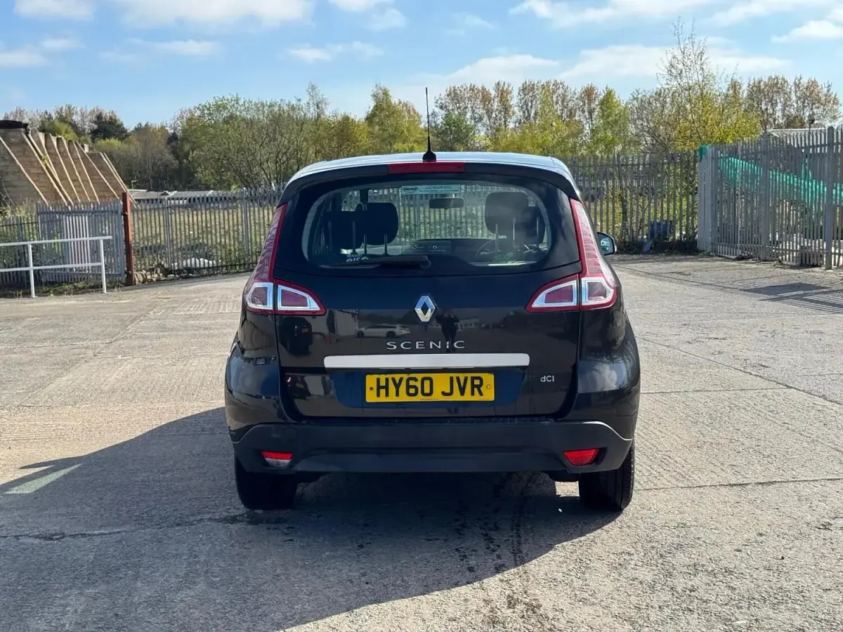 Used Renault Scénic III Dynamique 2010 Black MPV
