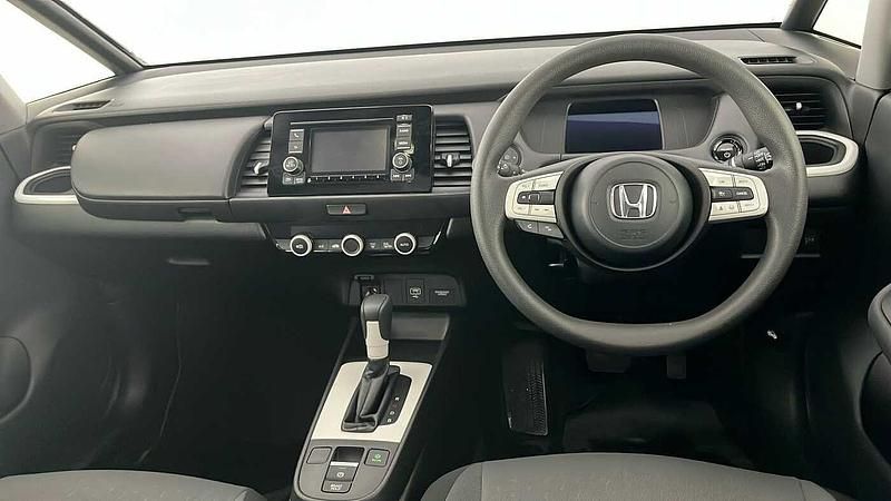 Used Honda Jazz Hybrid 109 HP (80 kW) 2020 Solid crystal black Hatchback