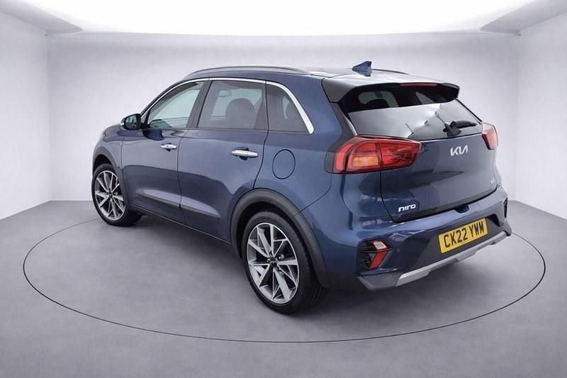 Used Kia Niro 139 HP (102 kW) 2022 Blue SUV