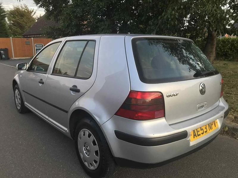 Używany VW Golf IV SE 103 KM (75 kW) 2003 Srebrny Hatchback