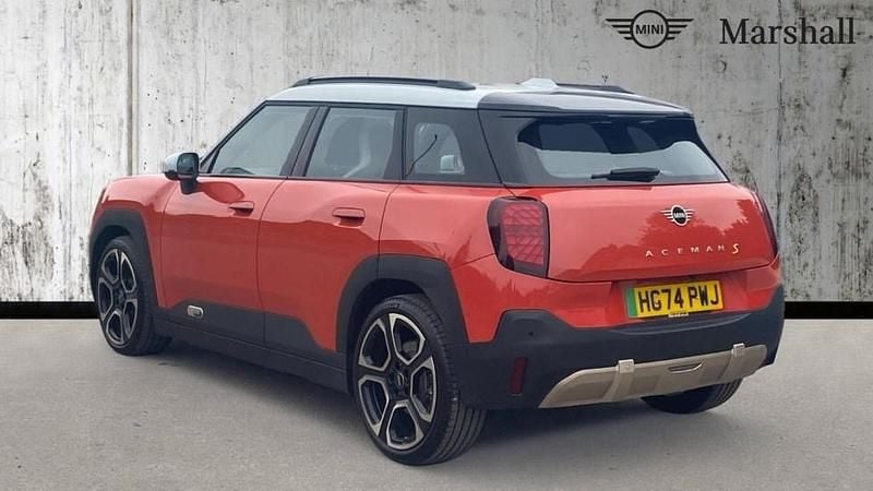 Used Mini Aceman Exclusive 160 kW (218 HP) 2025 Rebel red  SUV