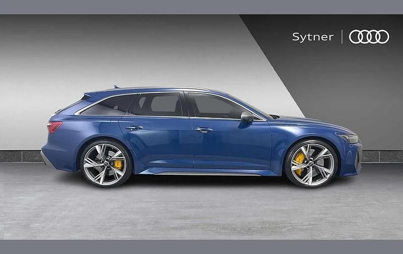 Begagnad Audi RS6 Performance 620 HK (456 kW) 2025 Blå Kombi