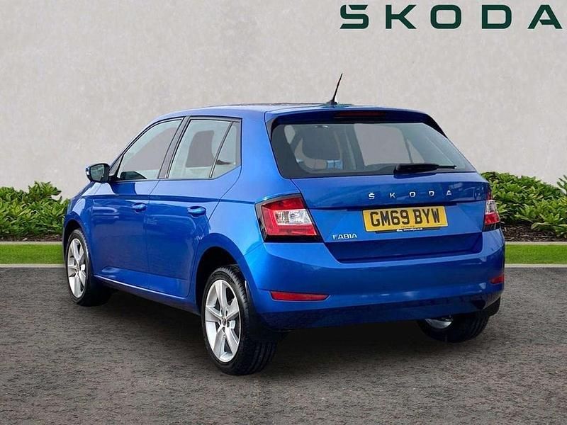 Used Skoda Fabia SE 94 HP (69 kW) 2020 Blue Hatchback