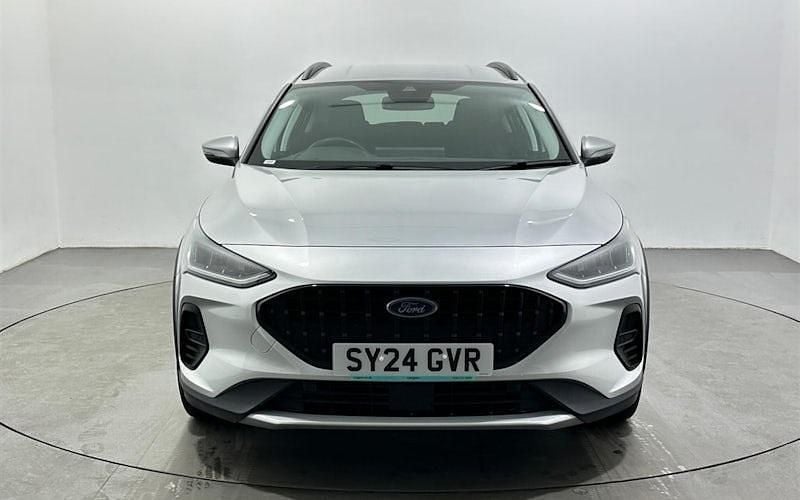 Used Ford Focus Active 125 HP (91 kW) 2023 Silver Hatchback
