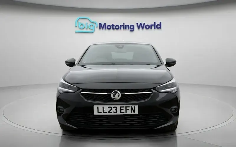 Second-hand Vauxhall Corsa Ultimate 131 CP (96 kW) 2023 Negru Hatchback