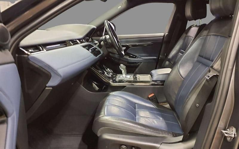 Used Land Rover Range Rover evoque SE Dynamic 182 HP (133 kW) 2019 Grey SUV