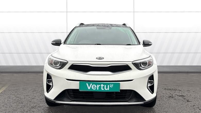 Used Kia Stonic 118 HP (86 kW) 2020 White SUV