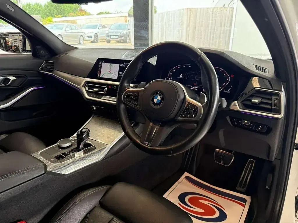 Used BMW 320 M Sport 184 HP (135 kW) 2020 White Estate
