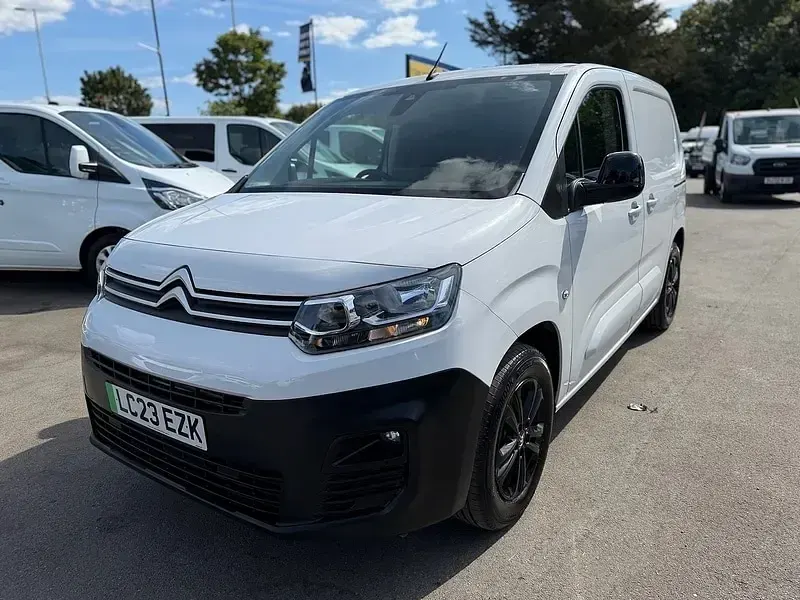 Used Citroën e-Berlingo 100 kW (136 HP) 2023 White MPV