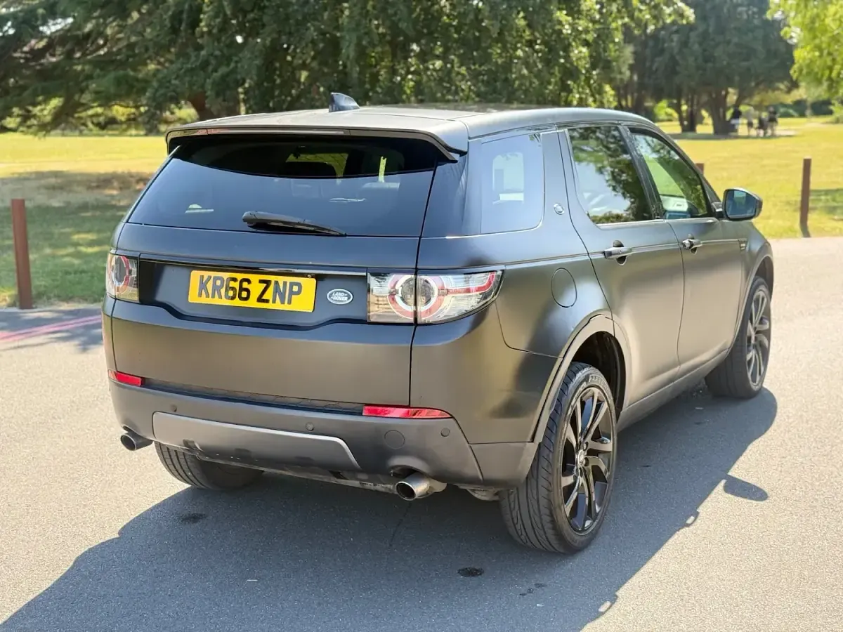 Used Land Rover Discovery Sport HSE 2016 Black SUV