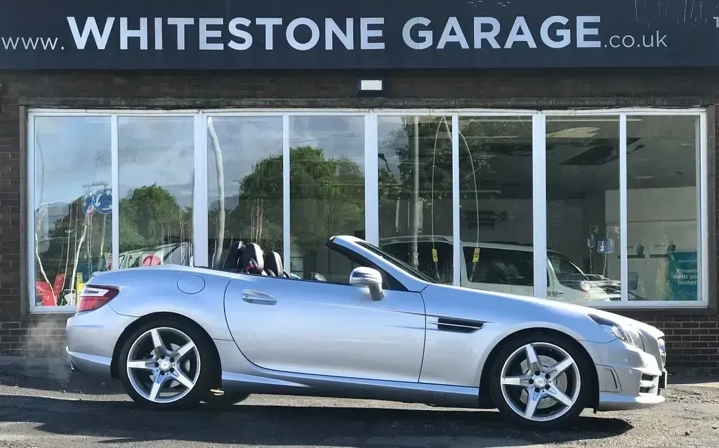 Used Mercedes SLK250 AMG 204 HP (150 kW) 2016 Iridium silver Cabriolet