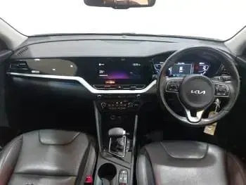 Used Kia Niro 139 HP (102 kW) 2021 White SUV