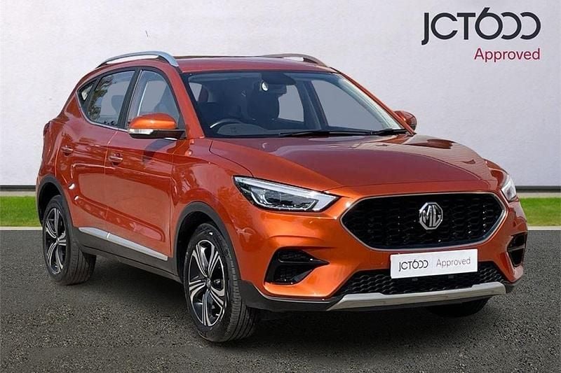 Orange Used 2022 MG ZS Excite Sedan | £13,600 (Fair price) - Image 1/4